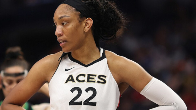 A estrela das Las Vegas Aces, A'ja Wilson, quebra o recorde de jogadora mais bem paga da história da WNBA, sendo a primeira a ganhar mais de um milhão de dólares
