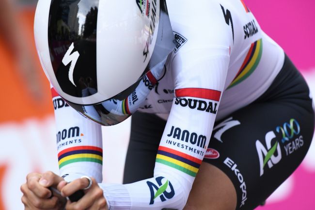 As mulheres do Tour de France se aproximam do sprint final com uma inesperada camisa amarela