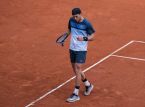 Problemas f&iacute;sicos de Jack Draper continuam: Abandona na primeira rodada do Barcelona Open apesar de vencer o set
