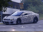 A Ferrari Luce continua sendo controversa, agora por causa de seus enormes limpadores de para-brisa