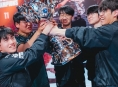 T1 completa o tricampeonato, coroado campe&atilde;o mundial de 2025 League of Legends 