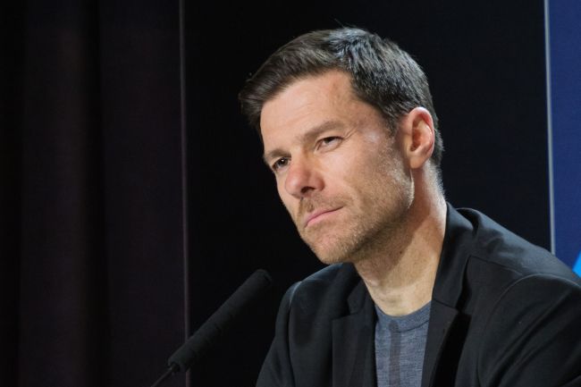Xabi Alonso deixou um clube em crise e se junta a um clube em crise: oficialmente escolhido como novo treinador do Chelsea