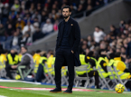 Jogadores do Real Madrid e Arbeloa t&ecirc;m uma teoria: o &aacute;rbitro esqueceu que foi o segundo cart&atilde;o amarelo para Camavinga