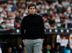 Andoni Iraola decide deixar o Bournemouth ap&oacute;s tr&ecirc;s anos recordistas