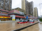 Ao contr&aacute;rio de Mumbai, Hong Kong emitiu hoje seu maior alerta de chuva